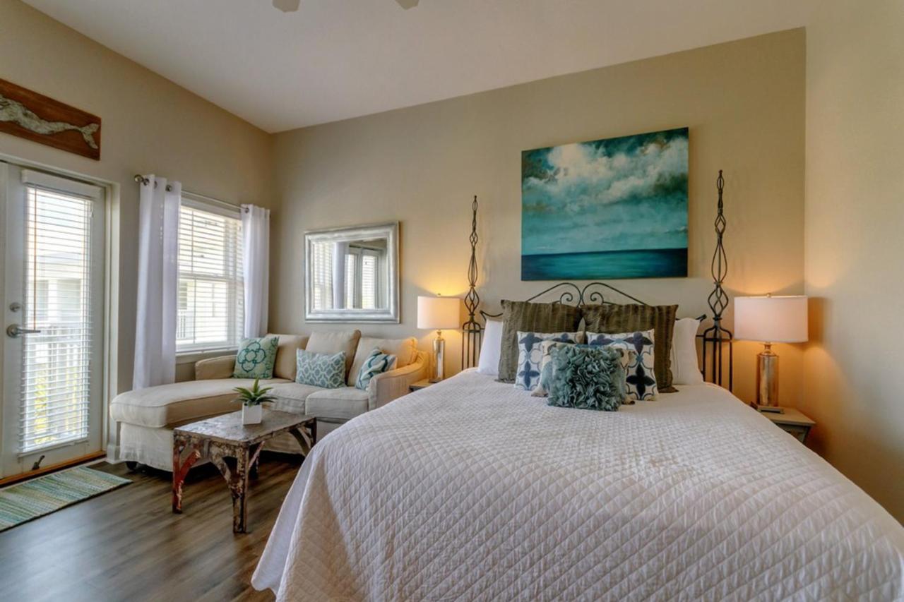 At Gulf Place Apartment